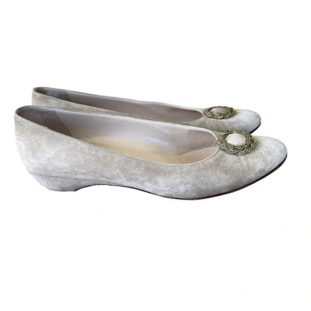 Salvatore Ferragamo vintage suede Narrow kitten heels size 7 1/2 AA